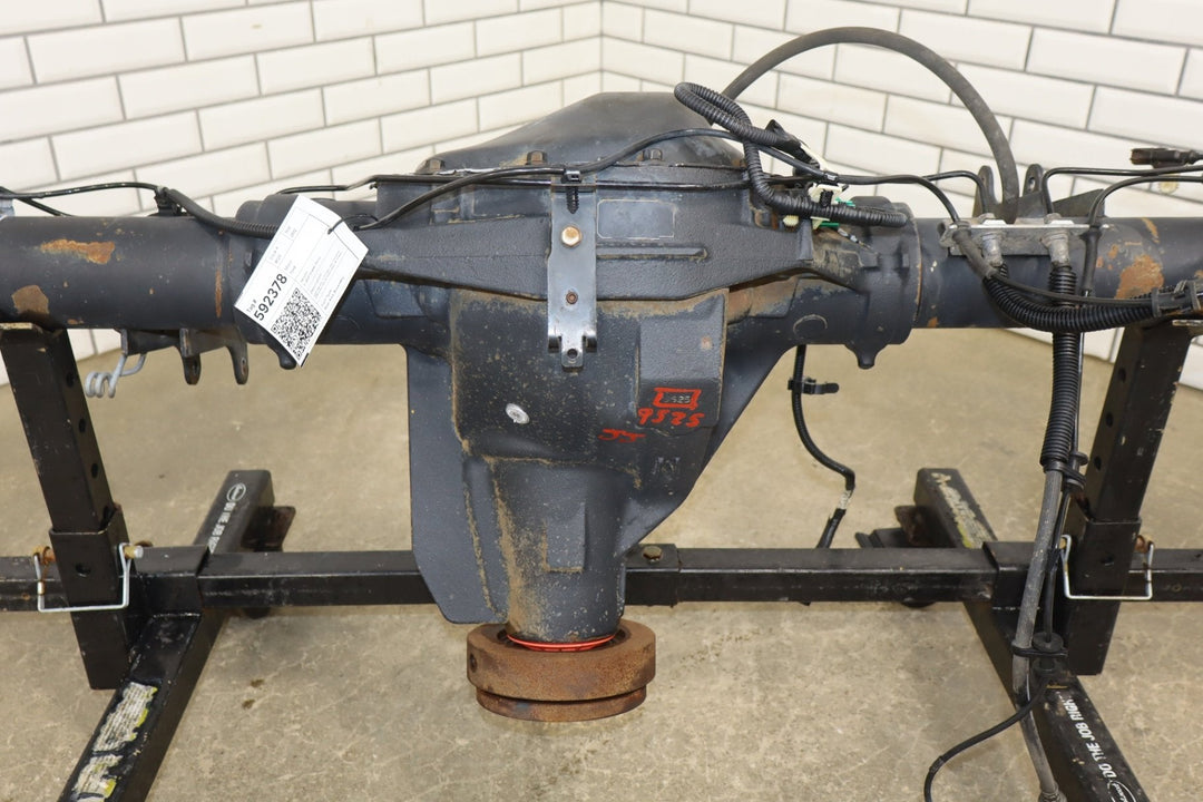 2011 - 2012 Ford F - 250 Super Duty Rear Axle Assembly BC3Z4010B OEM 3.73 E - locker