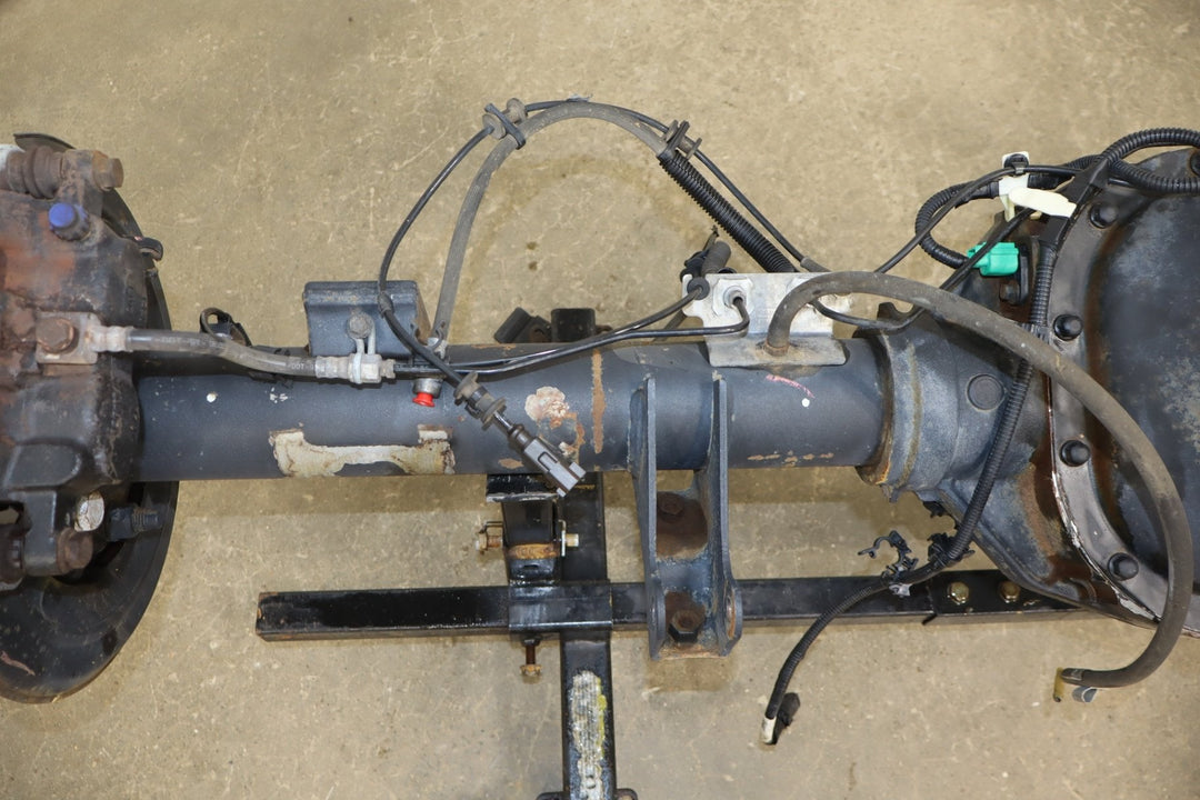 2011 - 2012 Ford F - 250 Super Duty Rear Axle Assembly BC3Z4010B OEM 3.73 E - locker