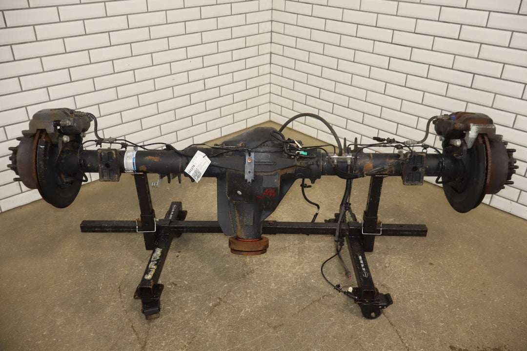 2011 - 2012 Ford F - 250 Super Duty Rear Axle Assembly BC3Z4010B OEM 3.73 E - locker