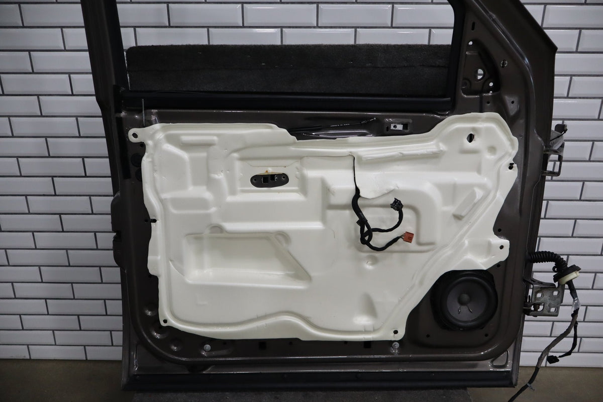 2011-2014 Chevrolet Tahoe/Suburban/Silverado Left Front Door Mocha Steel GHA