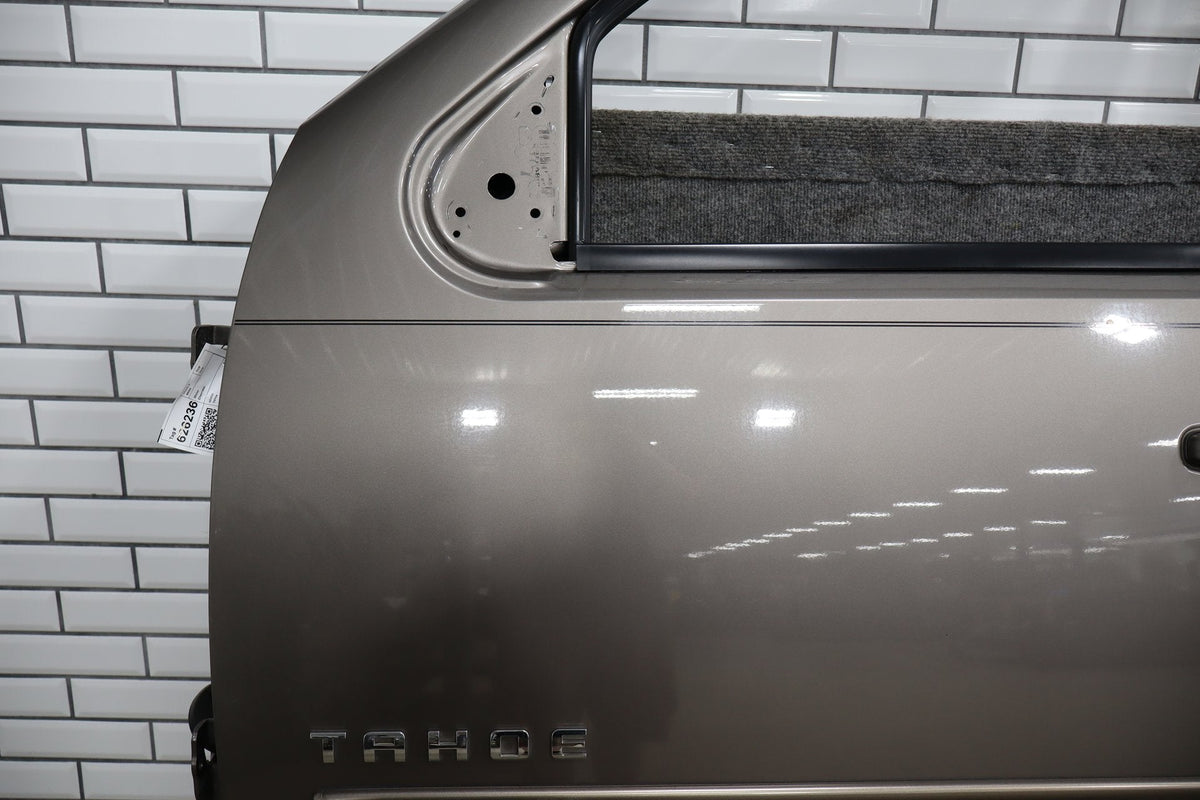 2011-2014 Chevrolet Tahoe/Suburban/Silverado Left Front Door Mocha Steel GHA