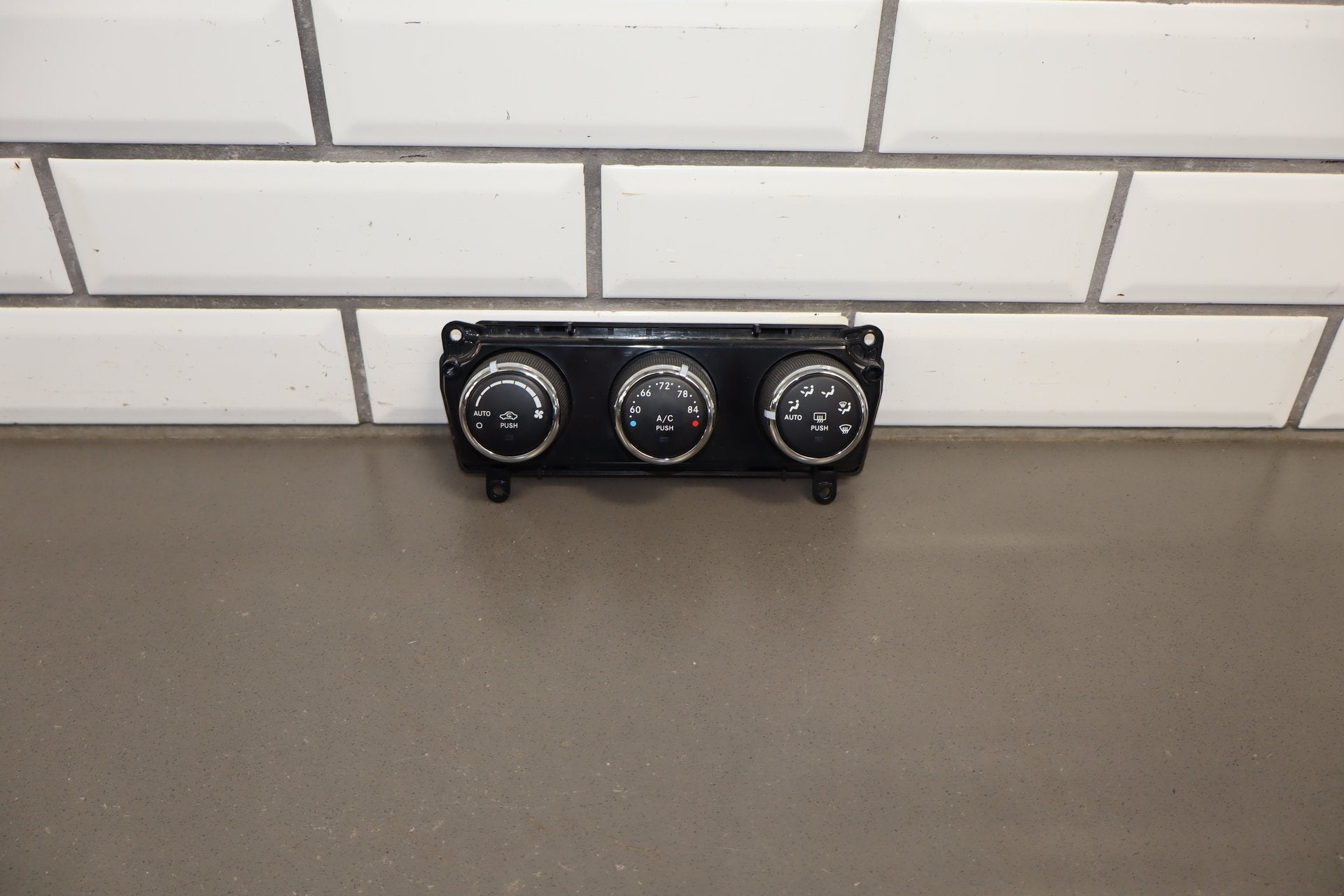2011-2014 Dodge Challenger Climate Control 55111463AE OEM
