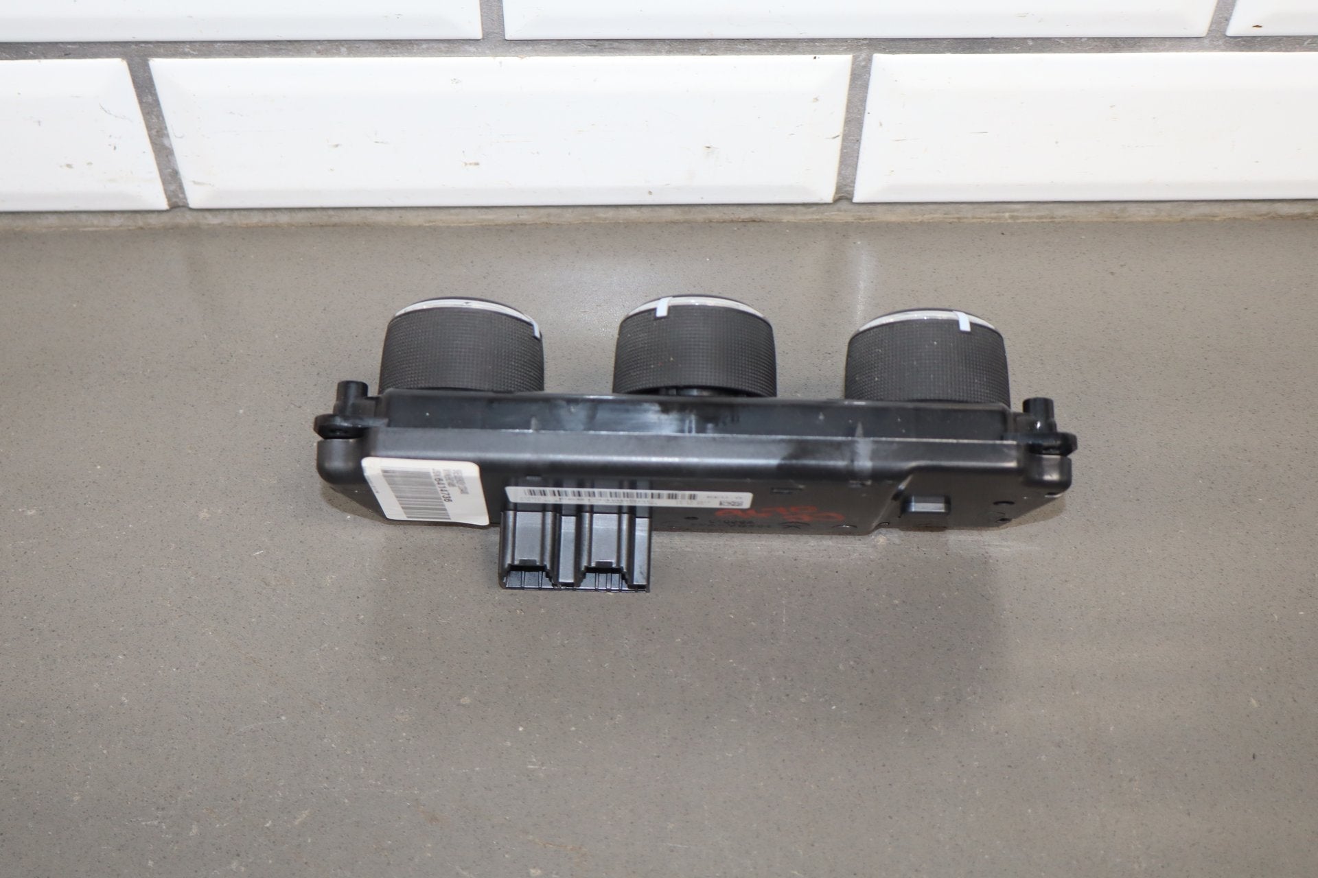 2011-2014 Dodge Challenger Climate Control 55111463AE OEM
