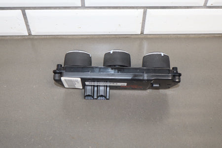 2011-2014 Dodge Challenger Climate Control 55111463AE OEM