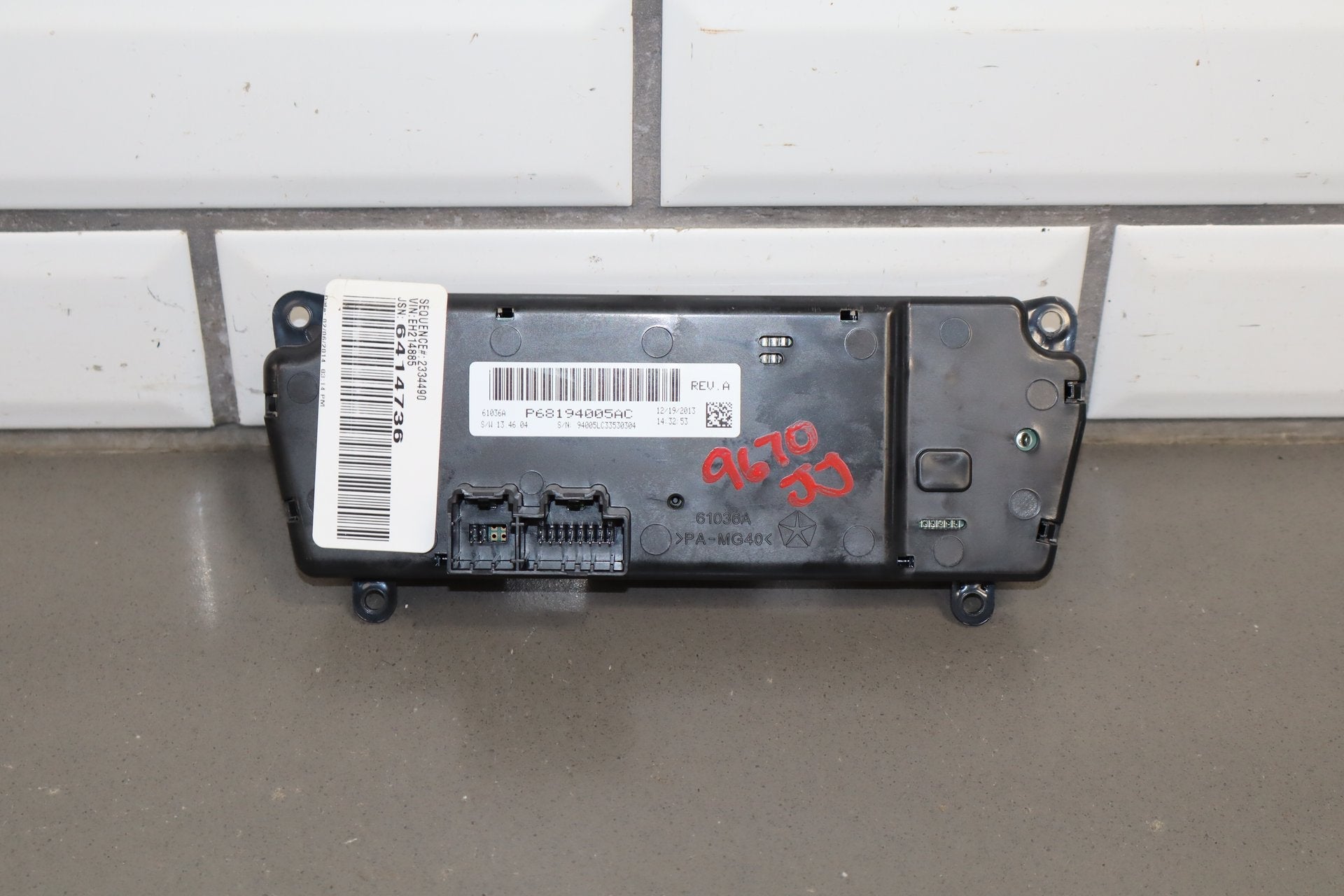 2011-2014 Dodge Challenger Climate Control 55111463AE OEM
