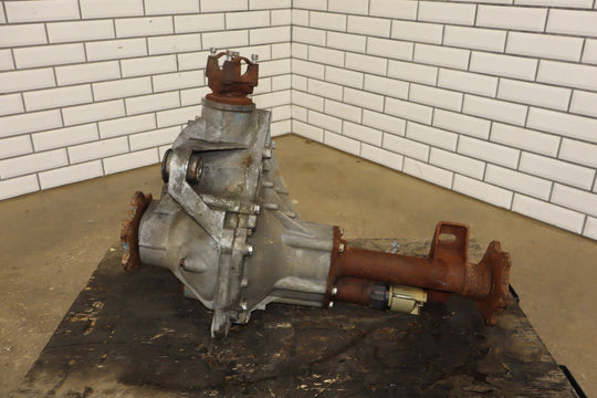 2011 - 2015 Chevrolet Suburban 2500 4WD Front Differential Assembly 3.73 GT4