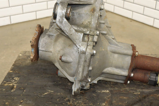 2011 - 2015 Chevrolet Suburban 2500 4WD Front Differential Assembly 3.73 GT4