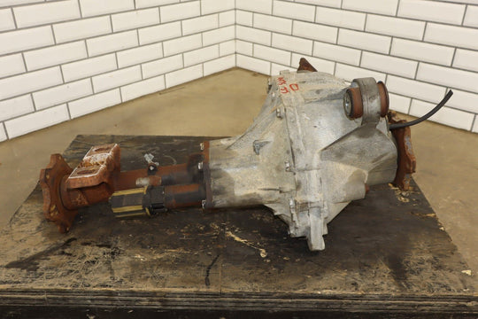 2011 - 2015 Chevrolet Suburban 2500 4WD Front Differential Assembly 3.73 GT4