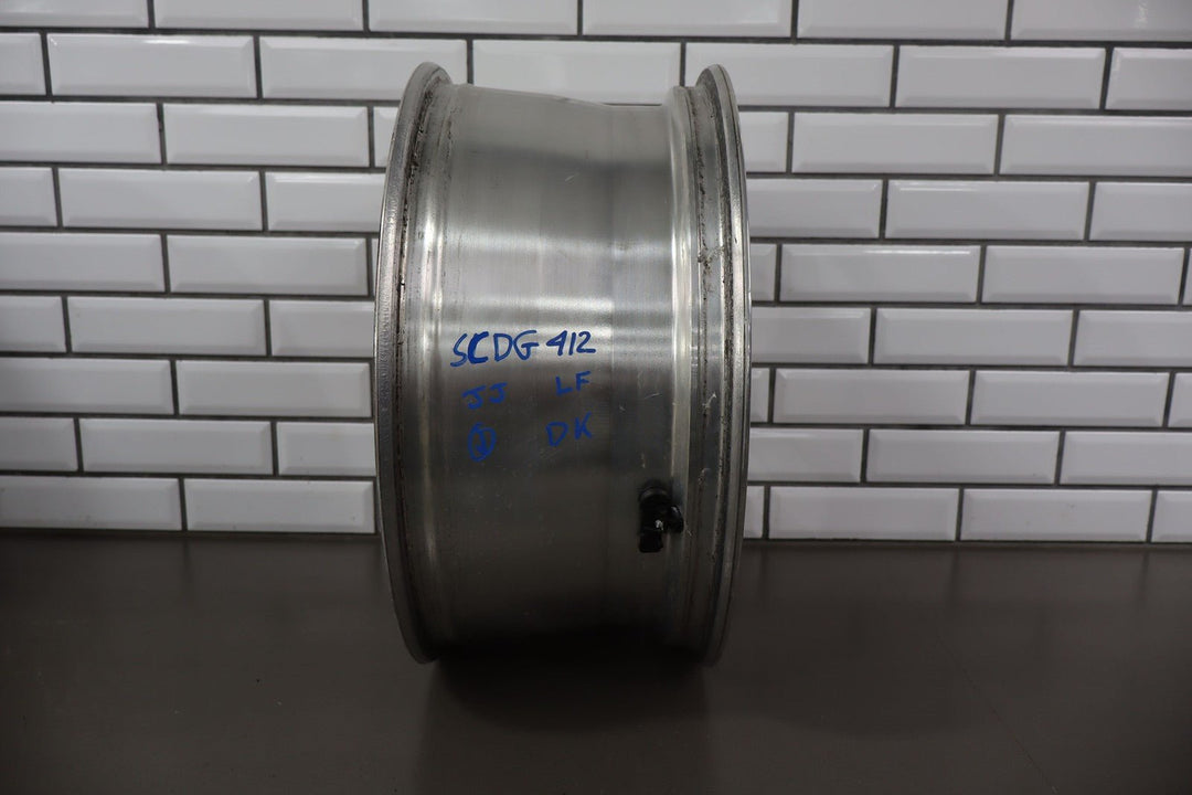 2011 - 2018 Ram 1500 2019 - 2021 Ram Classic 5 - Lug 20x9 6 - Spoke Polished Wheel Set