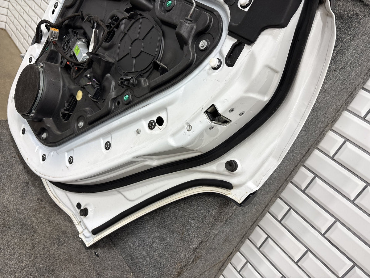 2011-2022 Jeep Grand Cherokee Right Rear Door Bright White ( PW7 )