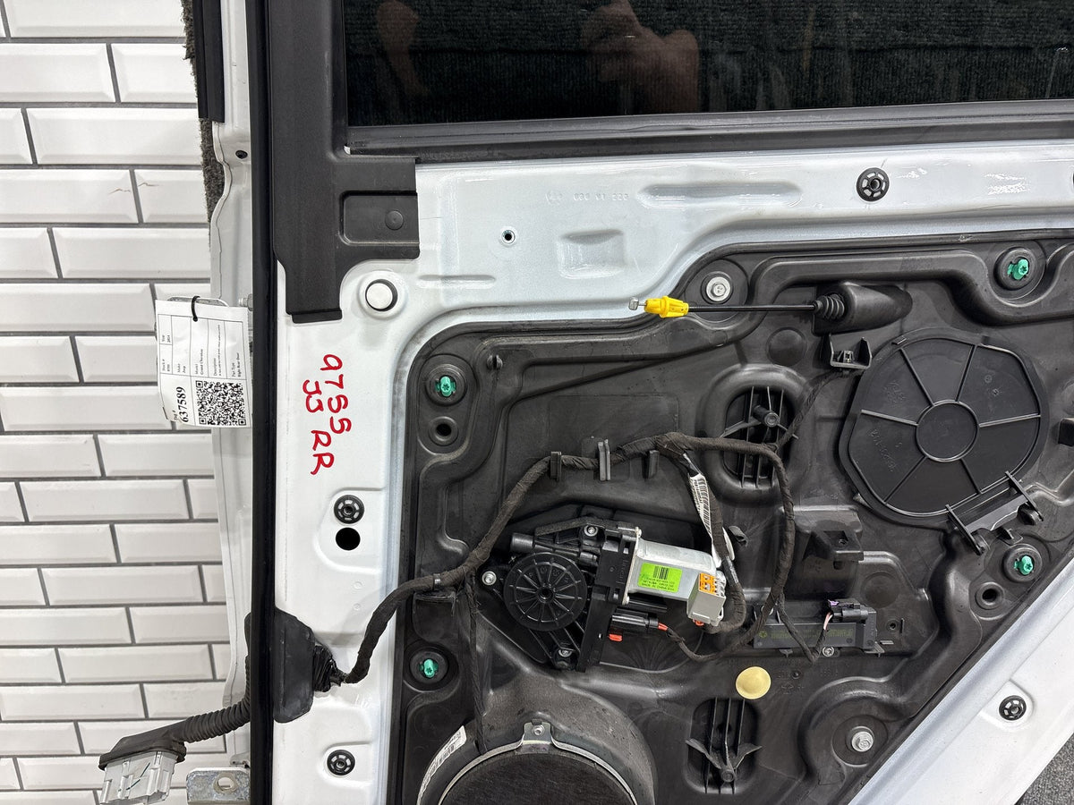 2011-2022 Jeep Grand Cherokee Right Rear Door Bright White ( PW7 )