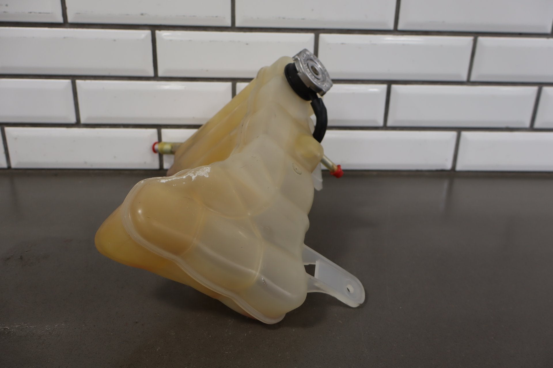 2011-2023 Dodge Challenger 5.7 6.4L Coolant Bottle Expansion Tank 55111260AF OEM