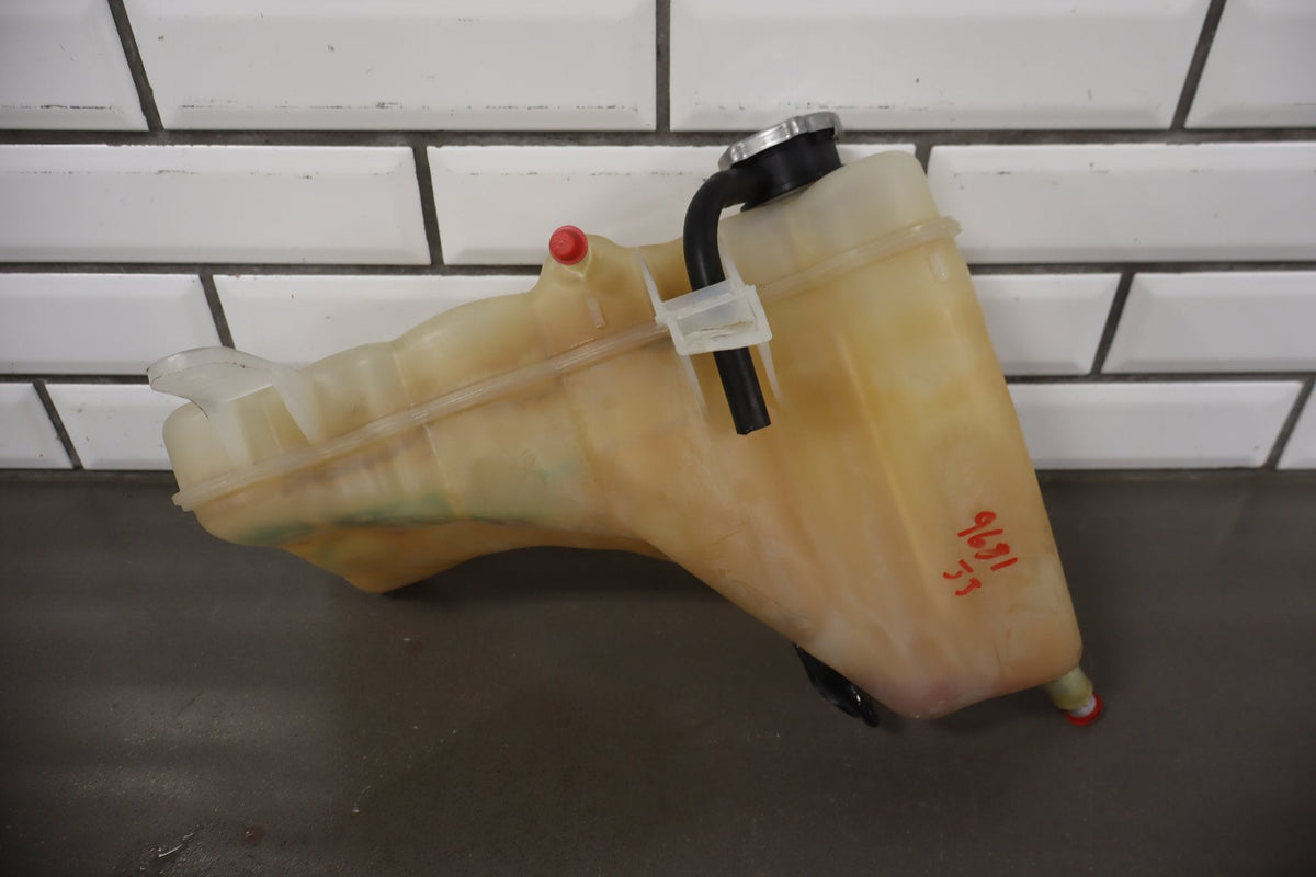2011-2023 Dodge Challenger 5.7 6.4L Coolant Bottle Expansion Tank 55111260AF OEM