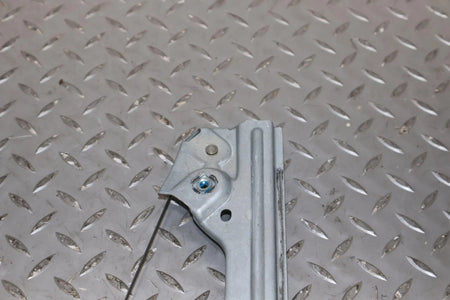 2011 Chevrolet Avalanche- FRONT DOOR REGULATOR