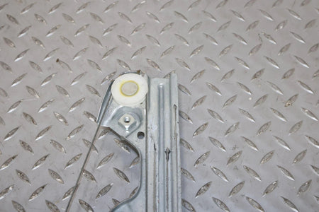 2011 Chevrolet Avalanche- Right Front Door Regulator