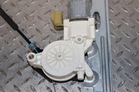 2011 Chevrolet Avalanche- Right Front Door Regulator