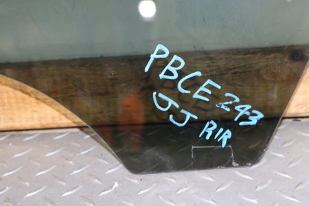2011 Chevrolet Avalanche- Right Rear Door Window