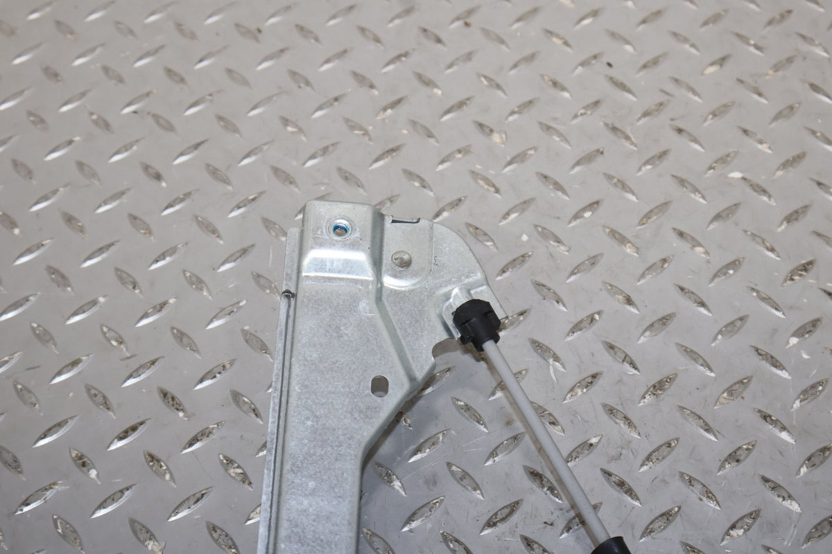 2011 Chevrolet Avalanche- SIDE/REAR/CARGO REGULATOR
