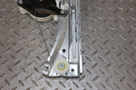2011 Chevrolet Avalanche- SIDE/REAR/CARGO REGULATOR