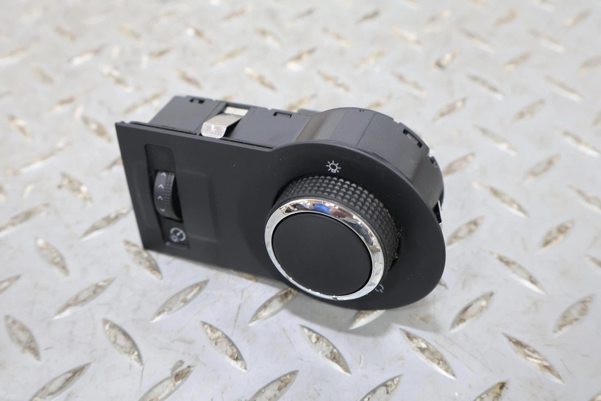 2011 Chevrolet Camaro- Headlight Switch
