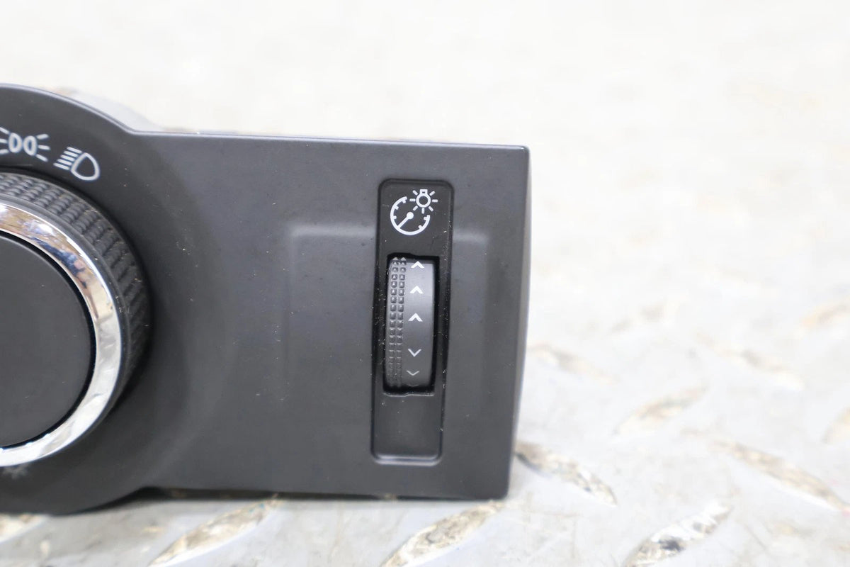 2011 Chevrolet Camaro- Headlight Switch