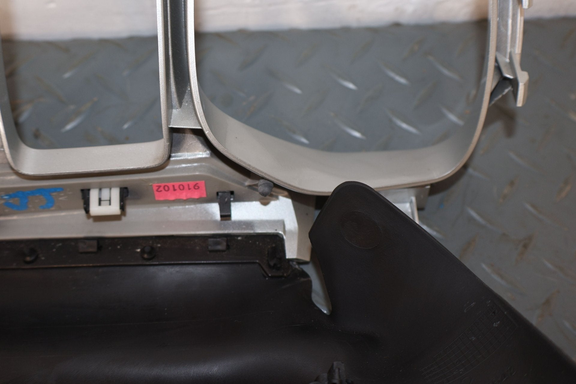 2011 Chevrolet Camaro- Instrument Cluster Bezel