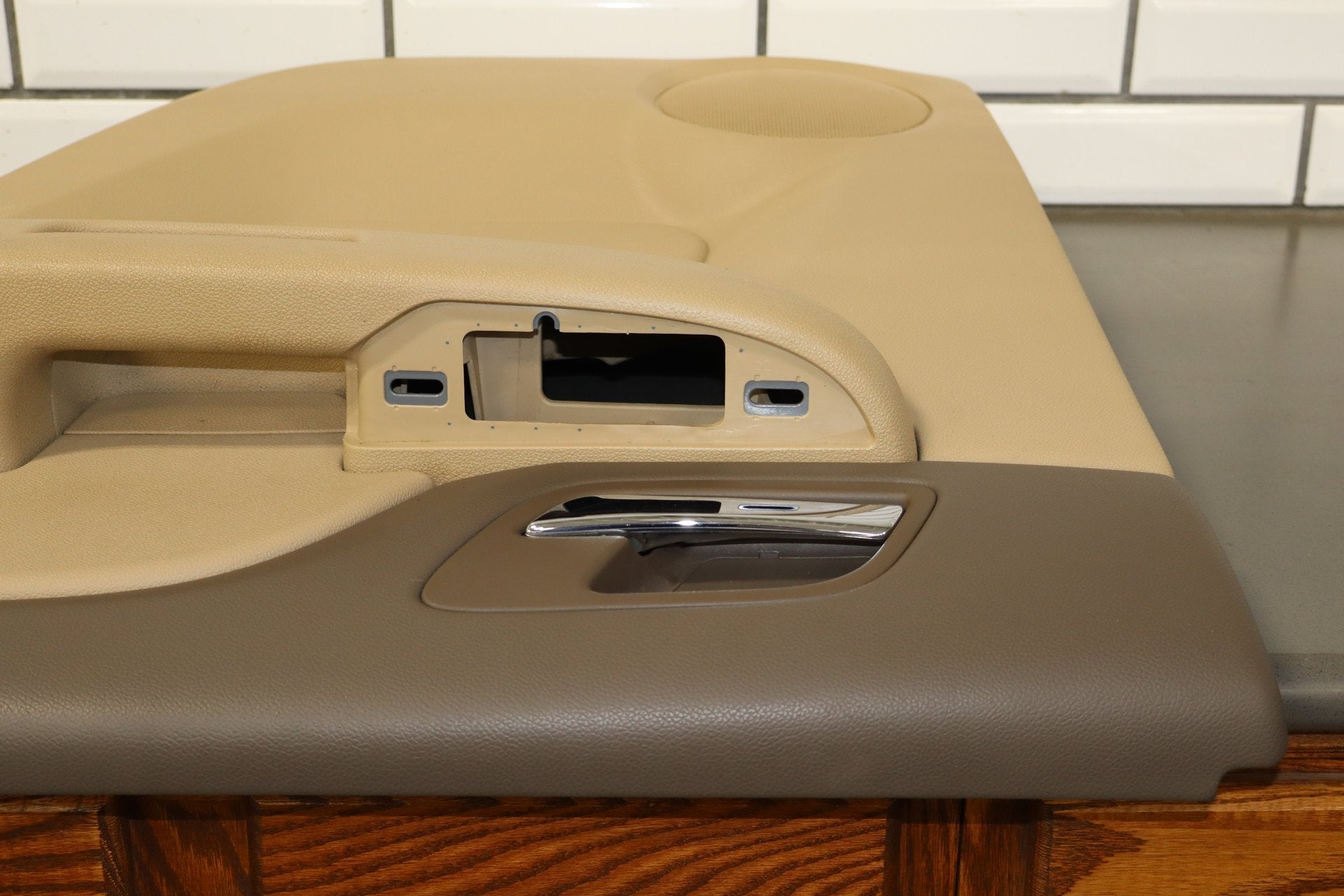 2011 Chevrolet Tahoe Right Rear Door Panel Light Cashmere 333