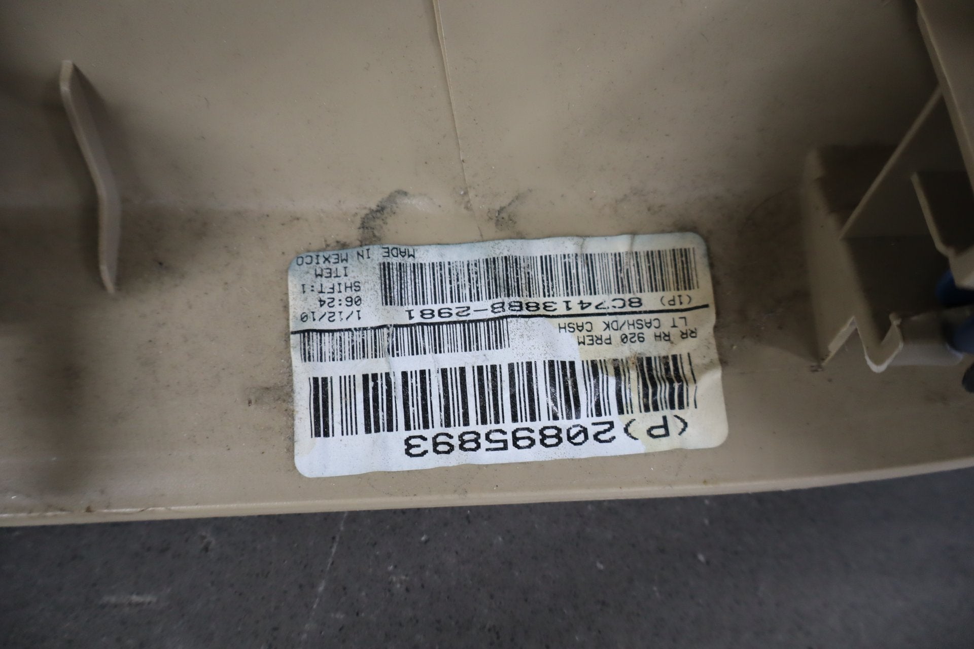 2011 Chevrolet Tahoe Right Rear Door Panel Light Cashmere 333
