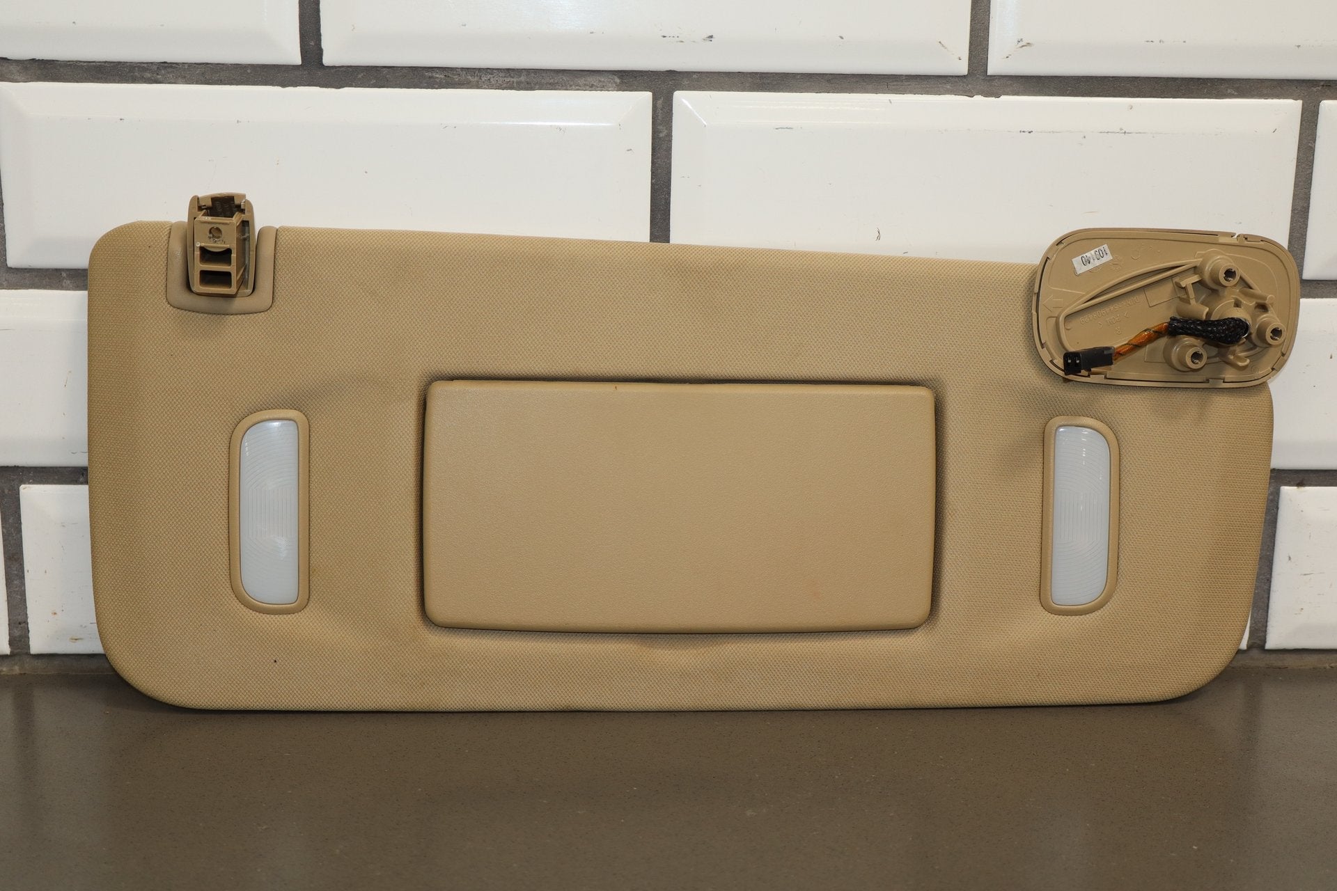 2011 Chevrolet Tahoe Sun Visor Pair Left/Right Light Cashmere 333