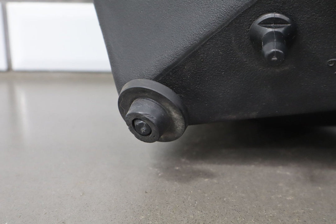 2011 Ford Mustang Aftermarket K & N Air Cleaner/Box