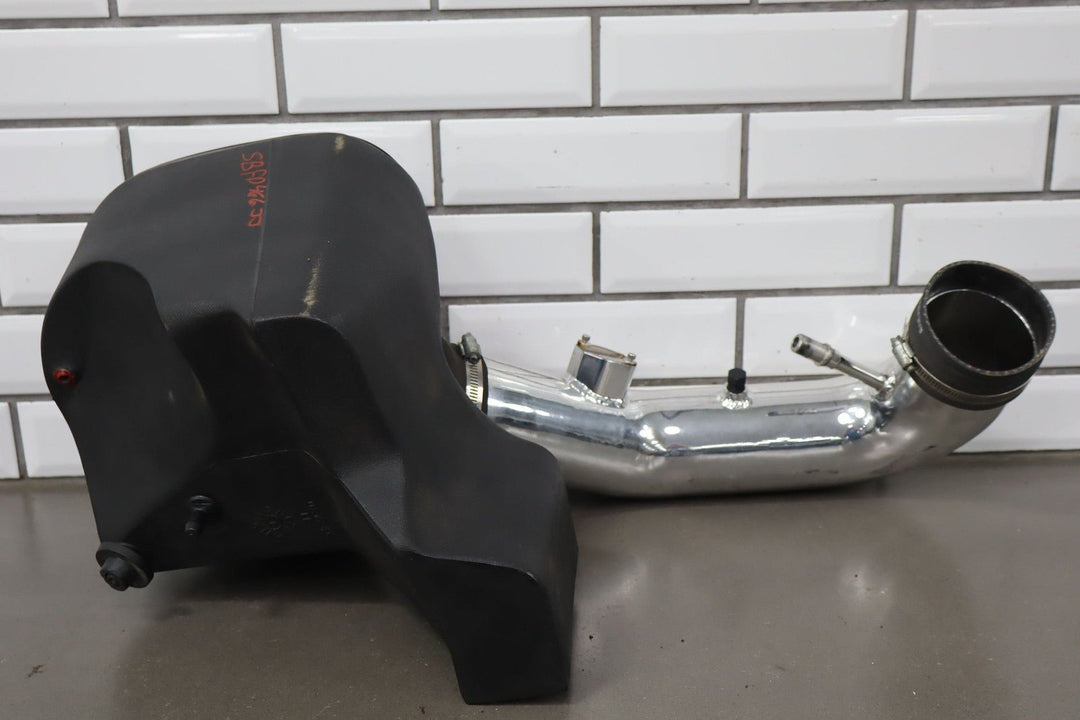2011 Ford Mustang Aftermarket K & N Air Cleaner/Box