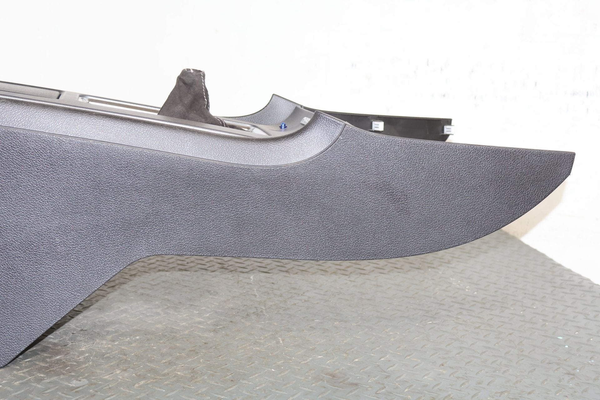 2011 Ford Mustang- Front Console