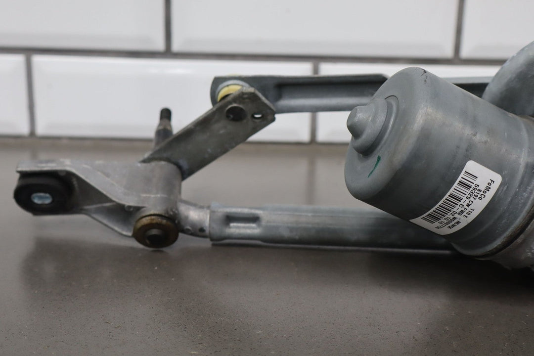 2011 Ford Mustang Front Wiper Motor