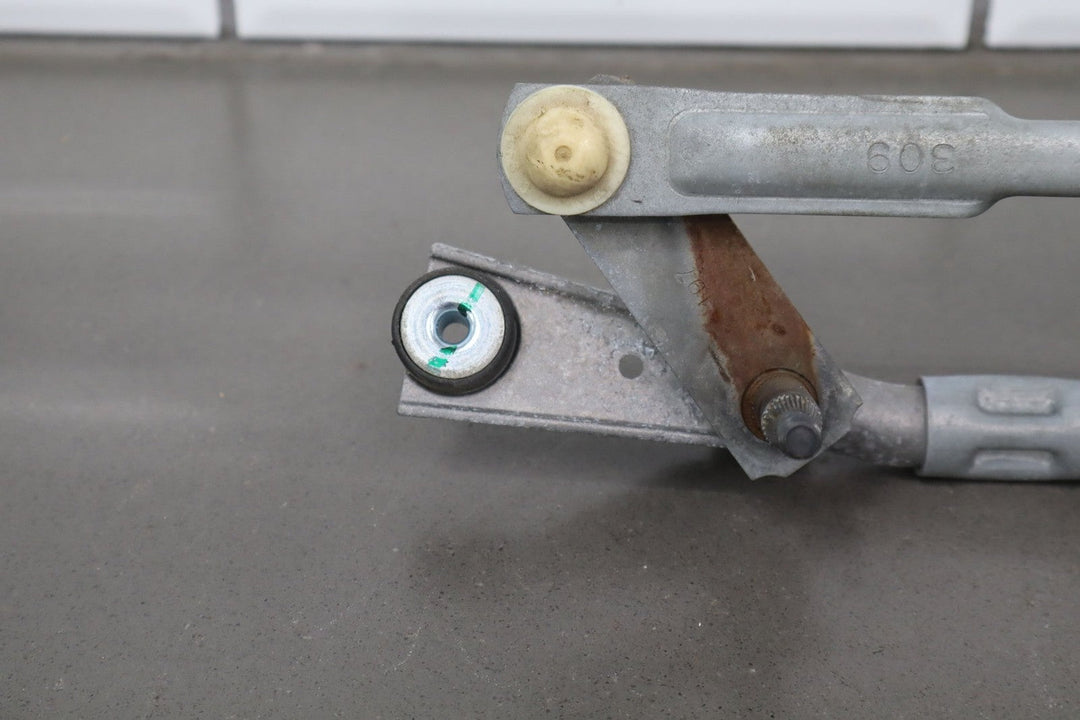 2011 Ford Mustang Front Wiper Motor