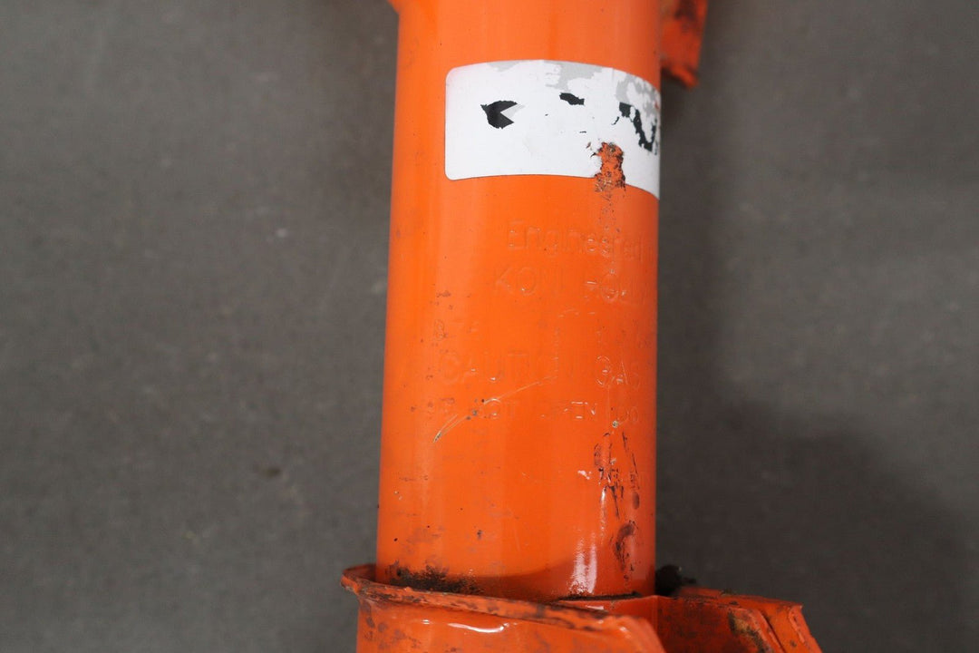 2011 Ford Mustang Left Front Strut