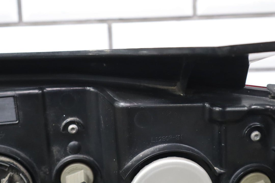 2011 Ford Mustang Left Taillight Assembly Genuine