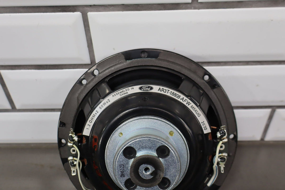 2011 Ford Mustang Right Door Speakers