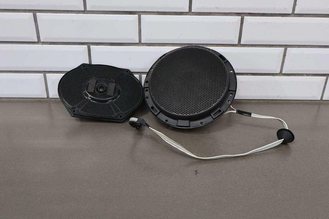 2011 Ford Mustang Right Door Speakers