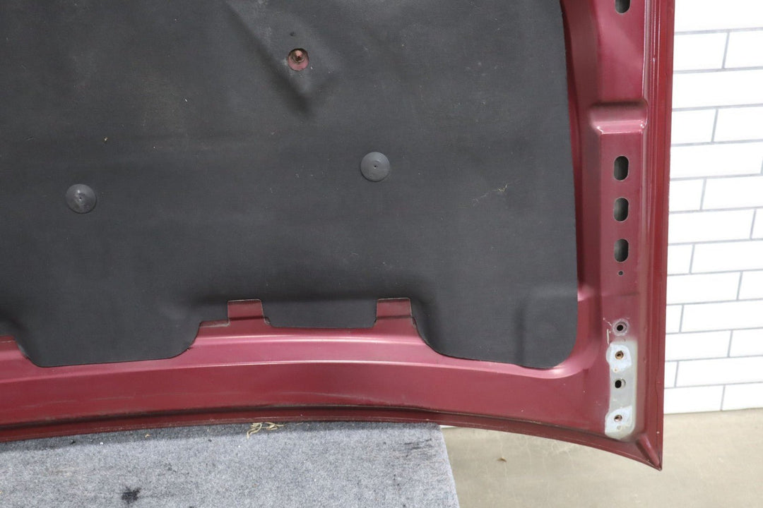 2011 GMC Yukon Hood Red 80U