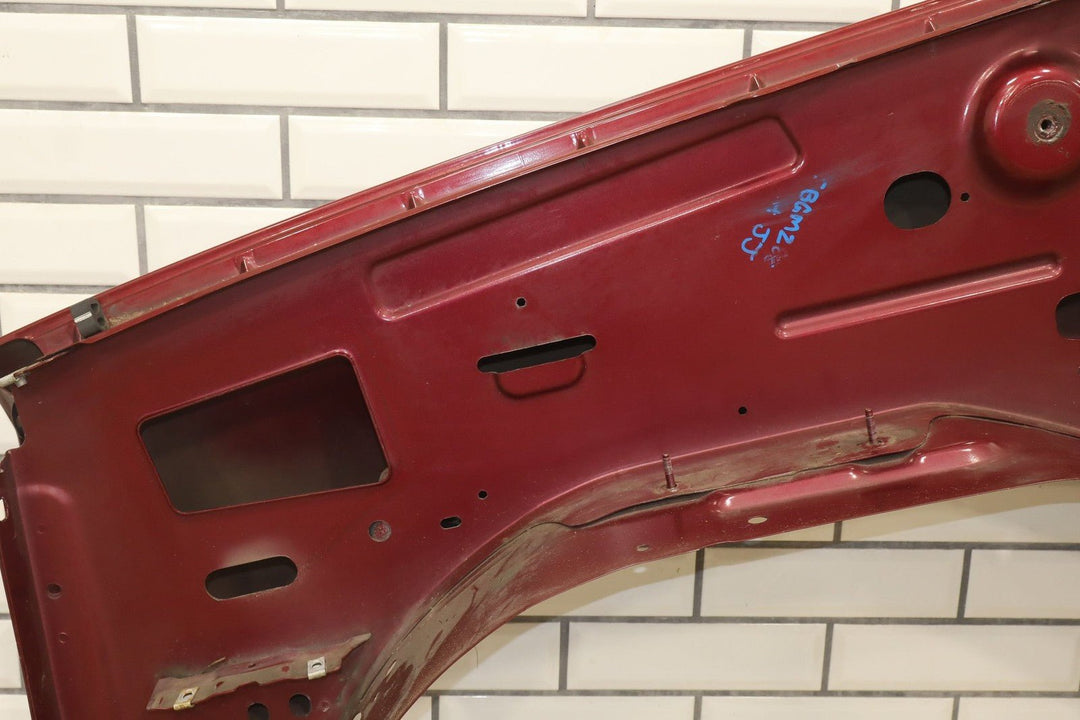 2011 GMC Yukon Right Fender Red 80U