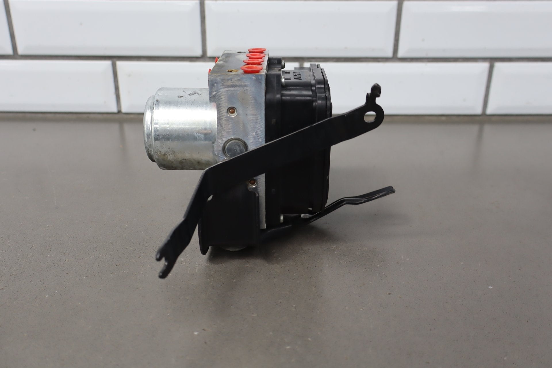 2011 Honda Fit- ABS Brake Unit