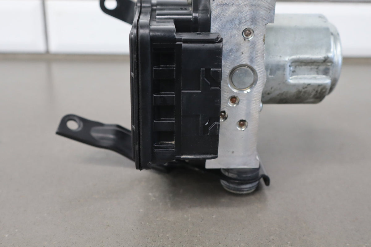 2011 Honda Fit- ABS Brake Unit