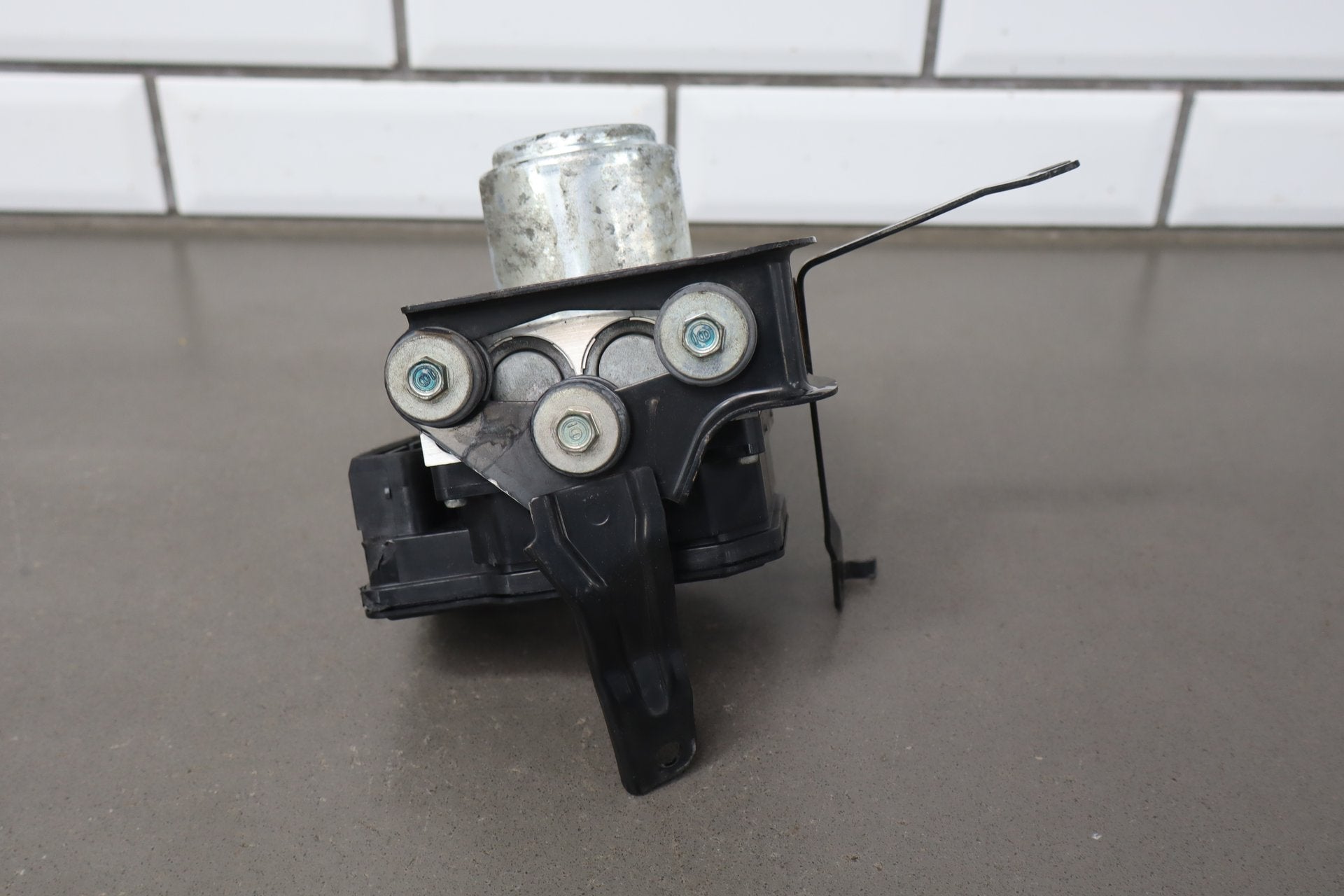 2011 Honda Fit- ABS Brake Unit