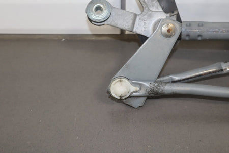 2011 Honda Fit Front Wiper Motor OEM