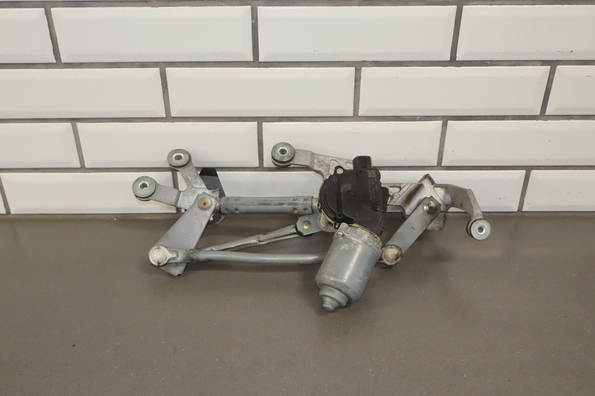 2011 Honda Fit Front Wiper Motor OEM