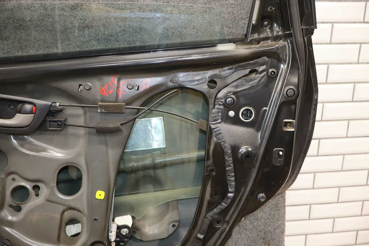 2011 Honda Fit Right Rear Door crystal black pearl ( nh731p )