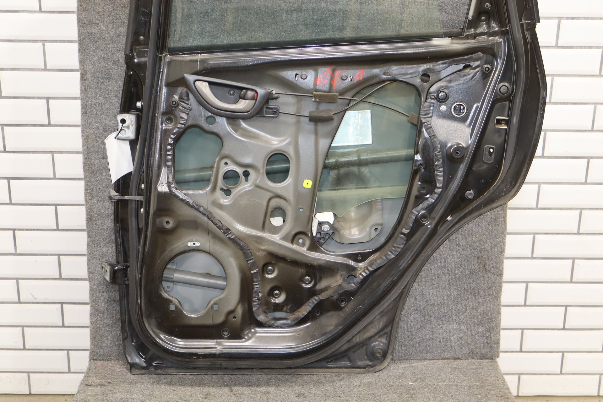 2011 Honda Fit Right Rear Door crystal black pearl ( nh731p )