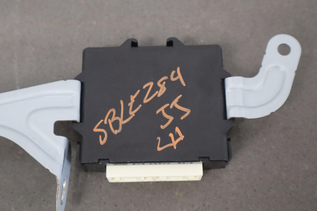 2011 Lexus GX460 Left Driver Front Door Control Module