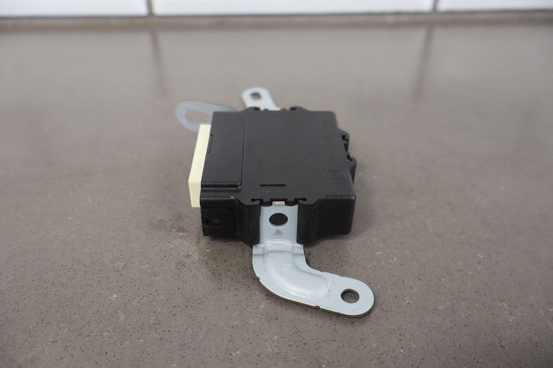 2011 Lexus GX460 Right Passenger Front Door Control Module