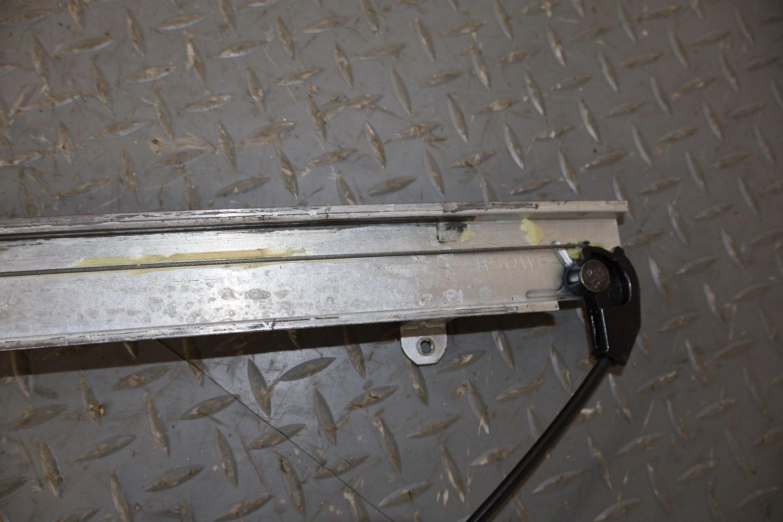 2011 Nissan Xterra- Right Front Door Regulator